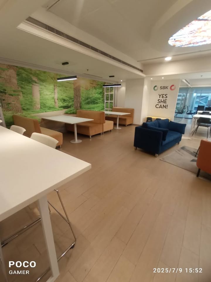4400 SFT Fully furnished CA Gulshan Avenue