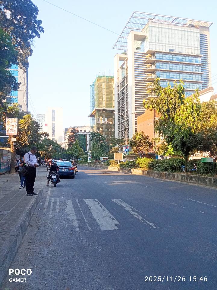 Gulshan Ave CA Rent 11,270 sft 6car parking 3lift VRF Systems